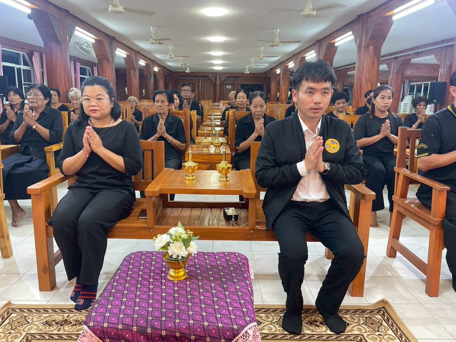  สำนักงานพัฒนาชุมชนอำเภอดอนพุด ร่วมพิธีบำเพ็ญกุศลสวดพระอภิธรรมอุทิศถวายแด่ สมเด็จพระนางเจ้าสิริกิติ์ พระบรมราชินีนาถ พระบรมราชชนนีพันปีหลวง ณ วัดดอนทอง หมู่ที่ 8 ตำบลดงตะงาว อำเภอดอนพุด จังหวัดสระบุรี